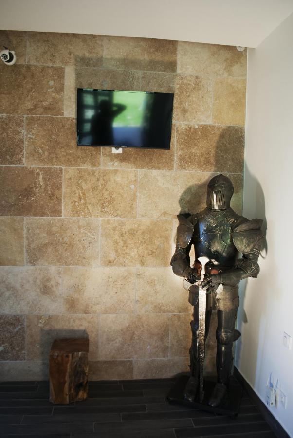 Good Knight Hotel Carcassonne Ngoại thất bức ảnh